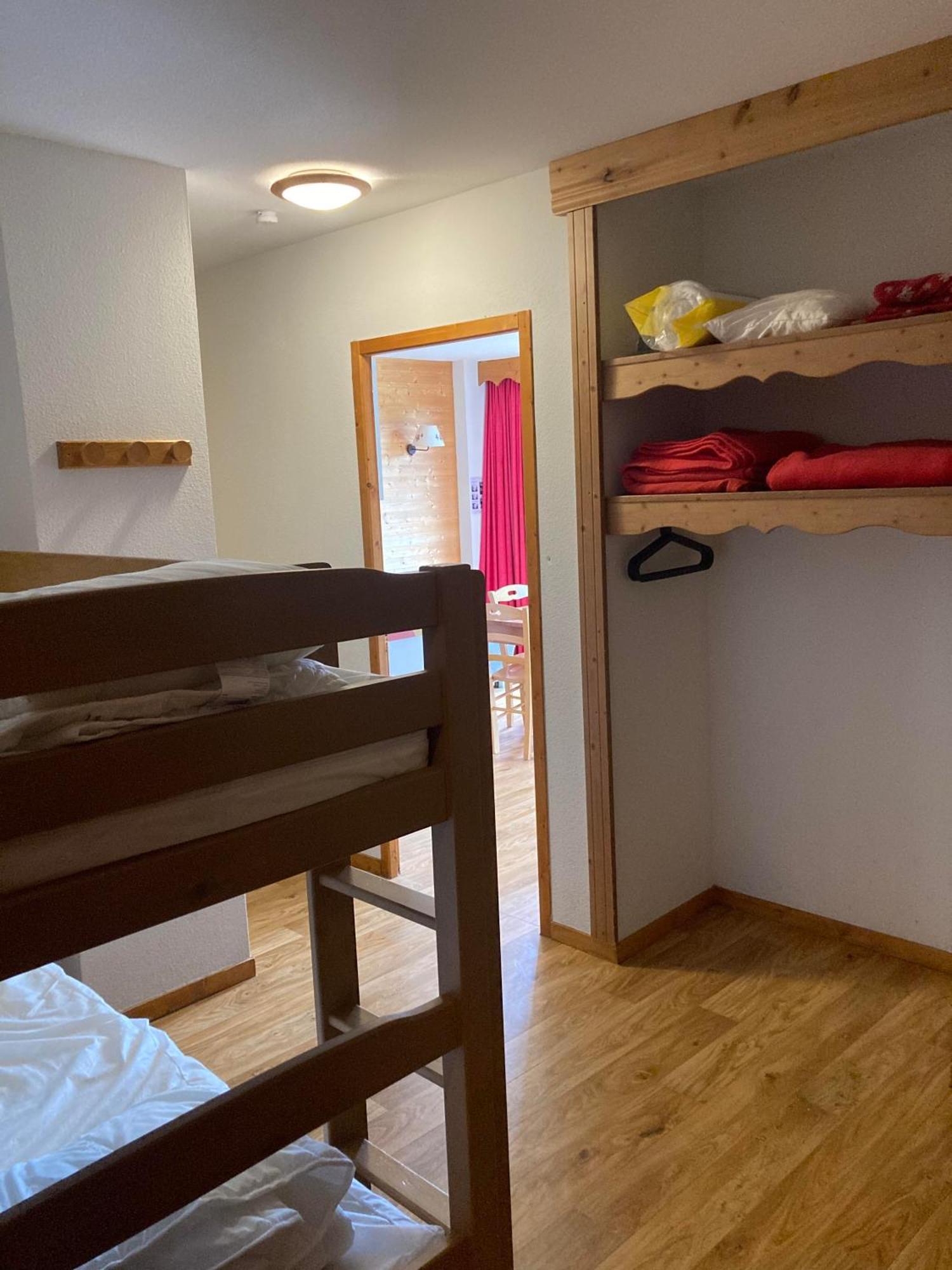 Appartement Pied Des Pistes, Terrasse Wifi Et Parking Chamrousse Eksteriør bilde